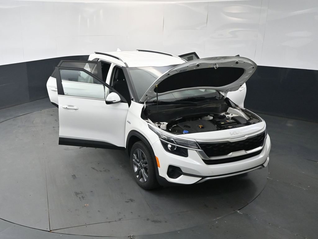 Used 2022 Kia Seltos S AWD/4WD image 17