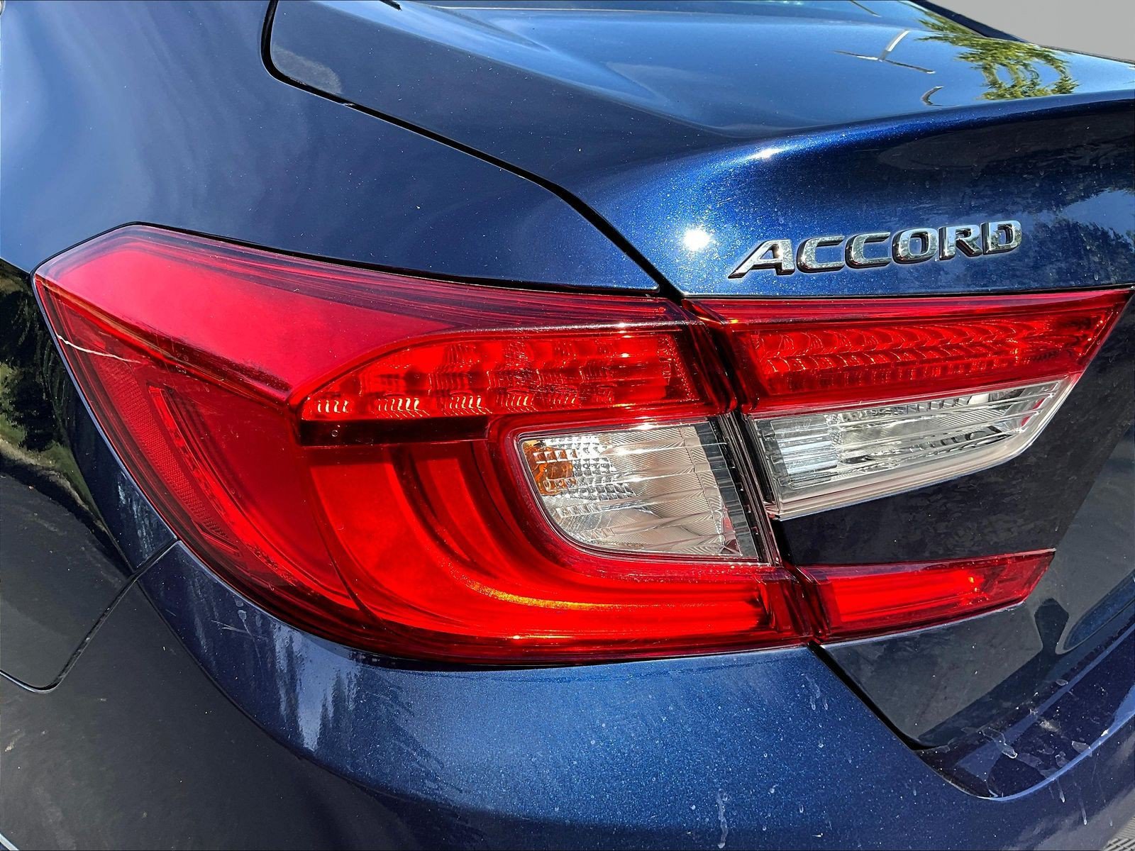 Used 2018 Honda Accord EX-L image 23