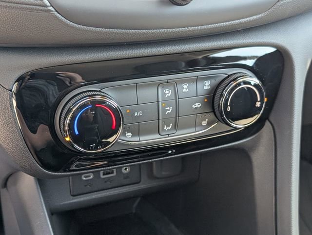 Used 2023 Buick Encore GX Preferred w/ Cold Weather Comfort Package image 25