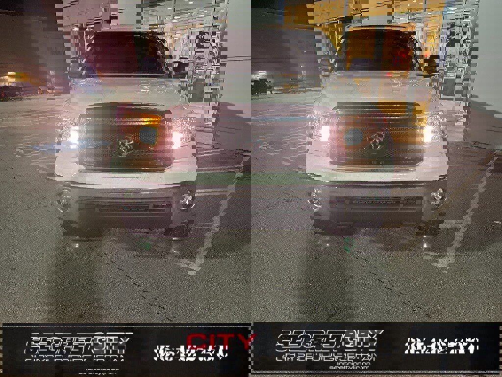 Used 2012 Toyota Tundra 4x4 Double Cab video 2