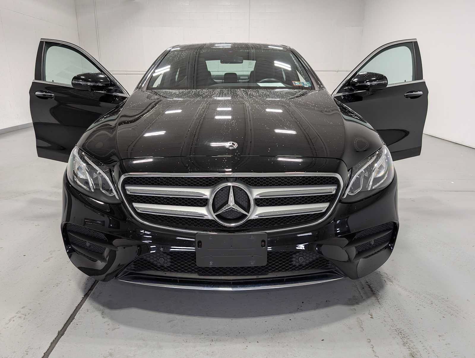 Certified 2019 Mercedes-Benz E 300 4MATIC image 15