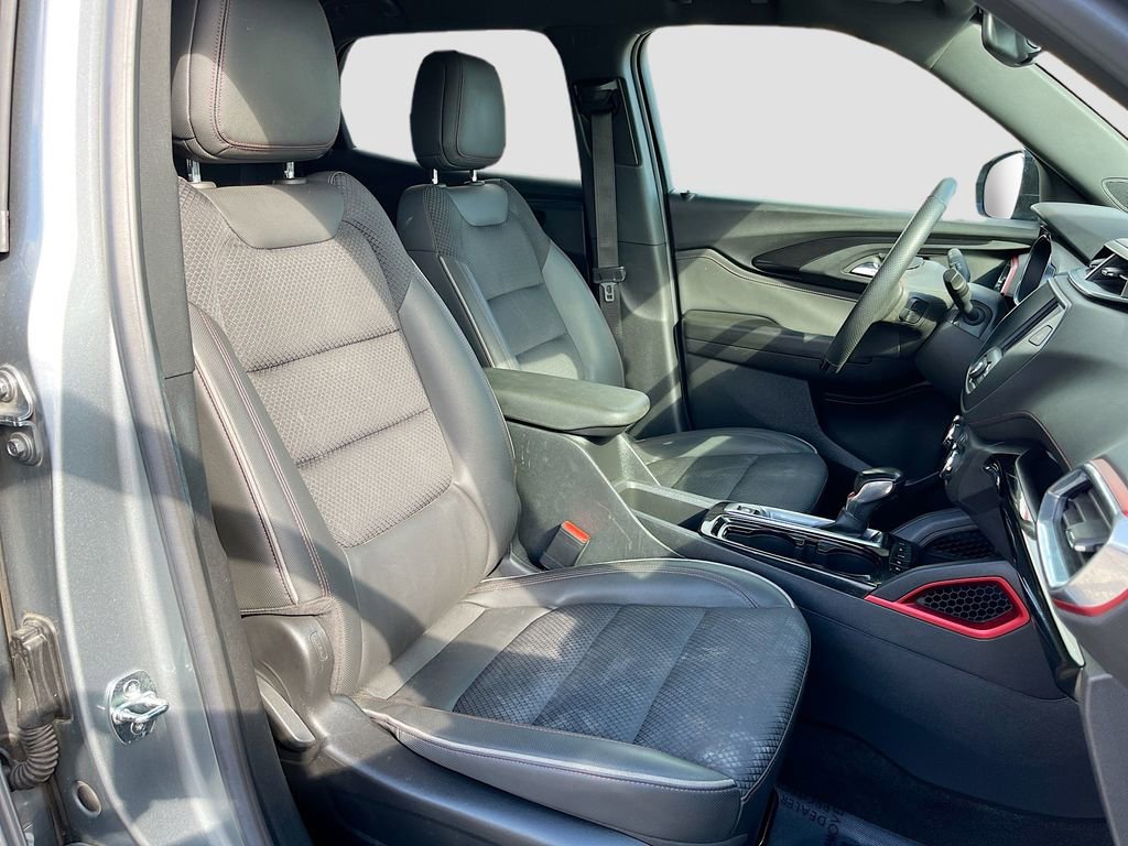 Used 2023 Chevrolet TrailBlazer RS FWD image 26