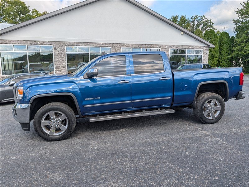 Used 2015 GMC Sierra 2500 SLT w/ Duramax Plus Package AWD/4WD image 3
