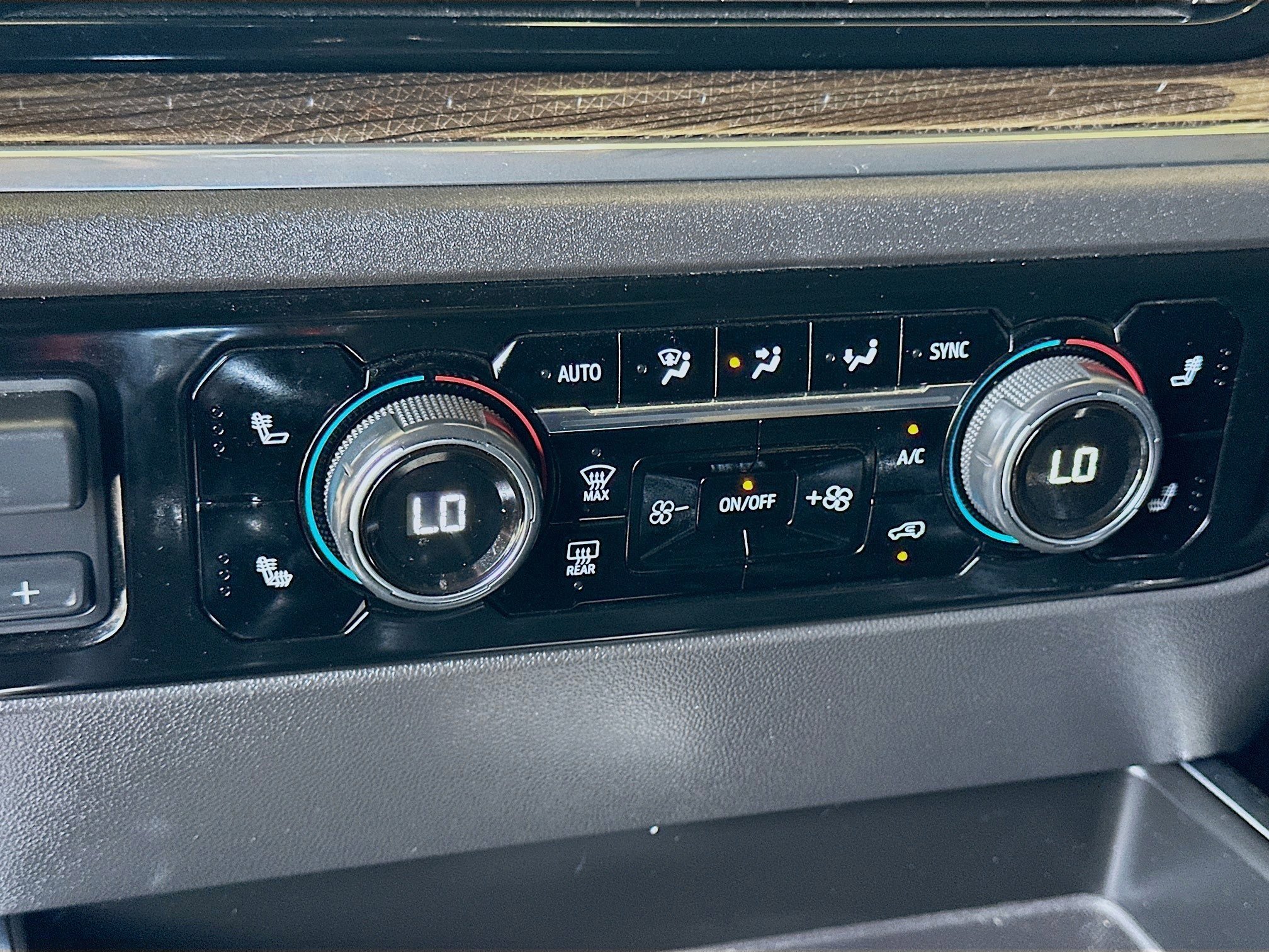 Used 2023 Chevrolet Silverado 1500 RST w/ Convenience Package II image 13