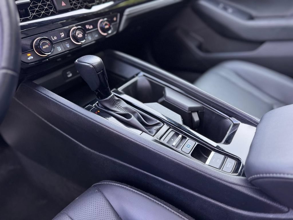 Used 2024 Honda Accord Sport image 15
