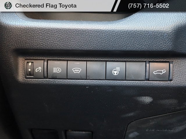 Used 2023 Toyota RAV4 XLE Premium image 11