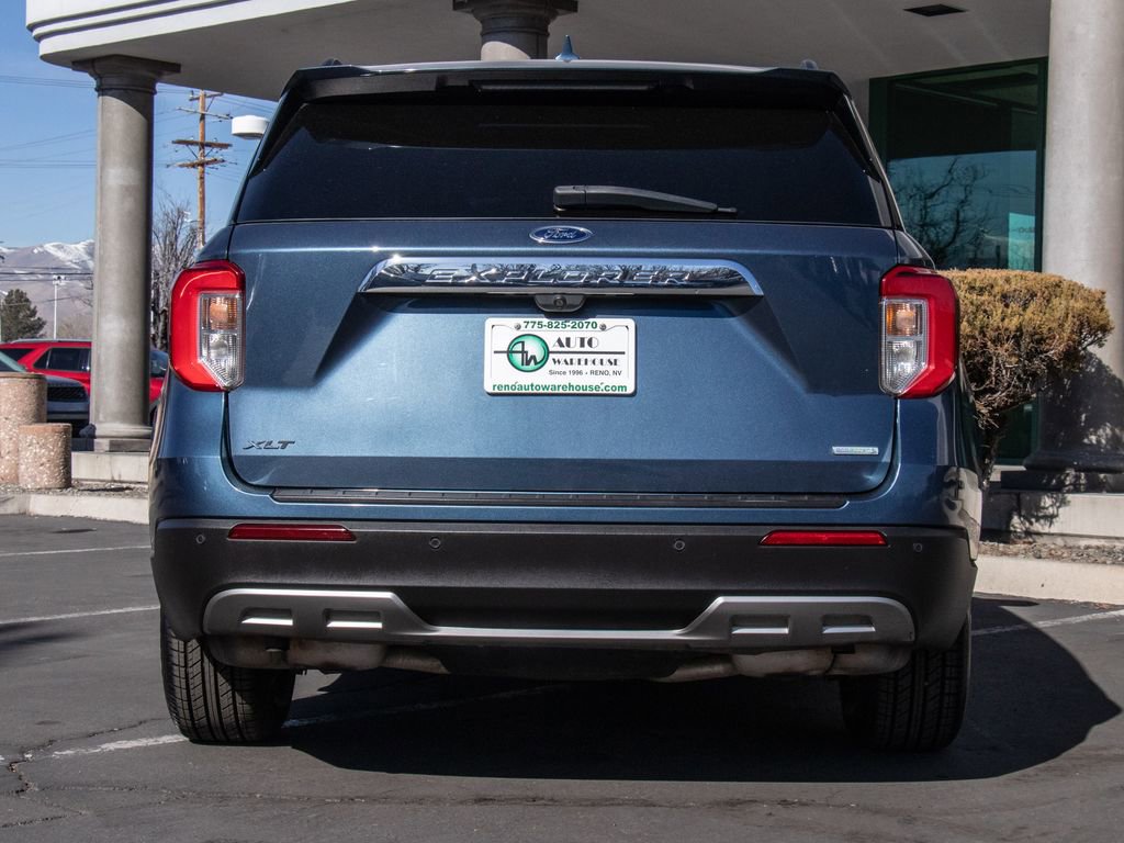 Used 2020 Ford Explorer XLT w/ Equipment Group 202A image 6