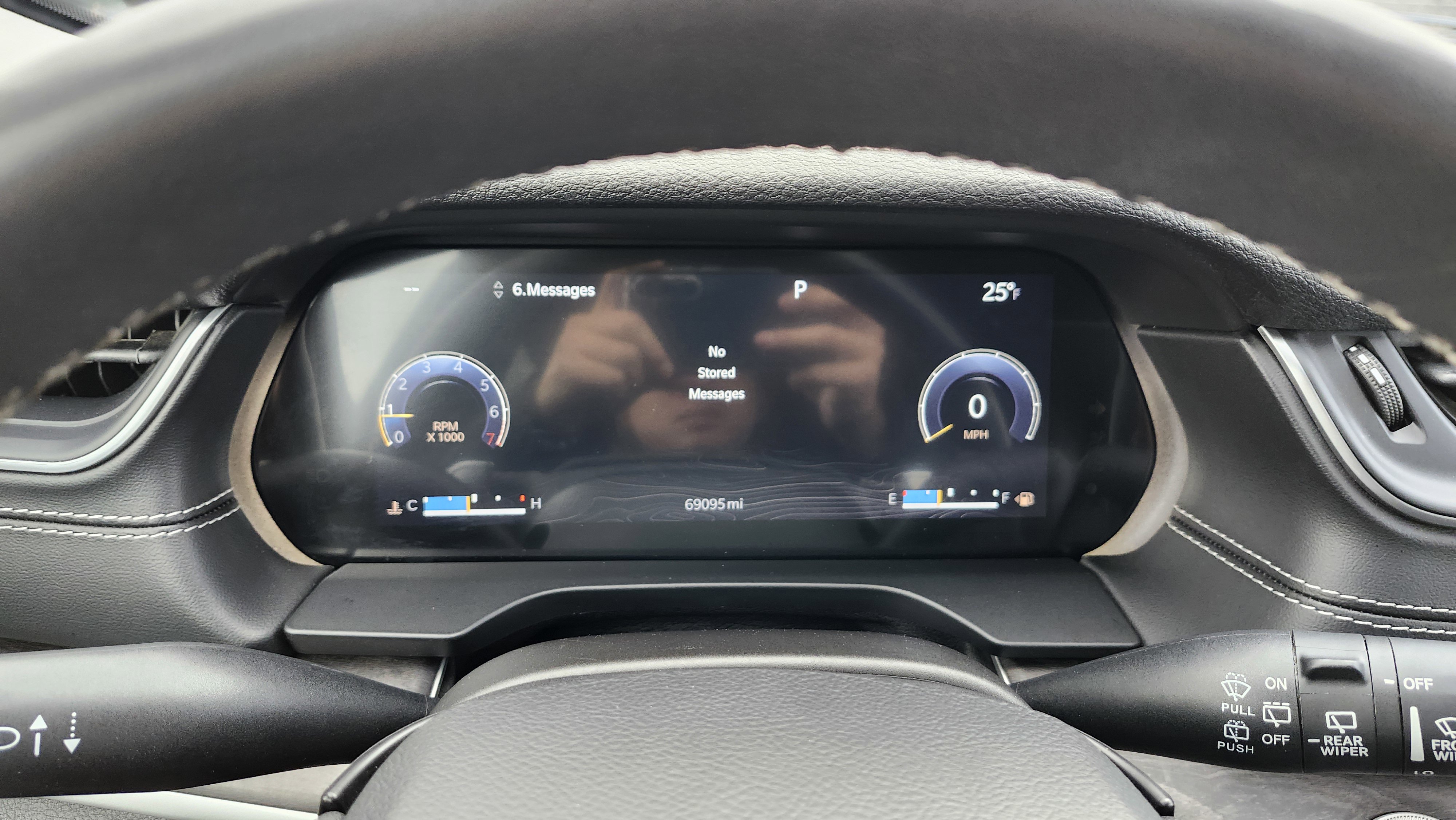 Used 2023 Jeep Grand Cherokee Limited image 31