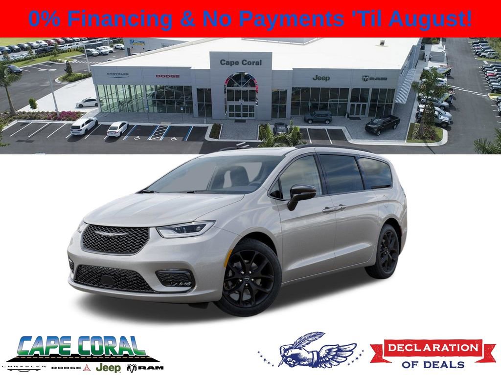 New 2026 Chrysler Pacifica Limited w/ Uconnect Theater Family Group FWD image 1