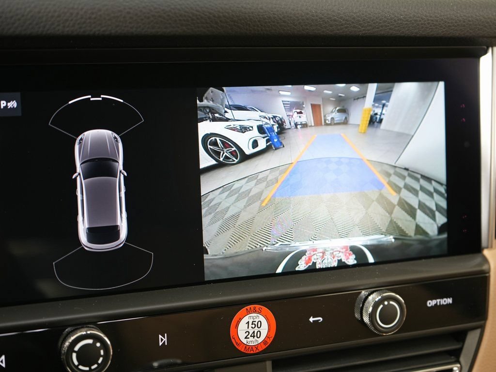 Certified 2026 Porsche Macan AWD/4WD image 27