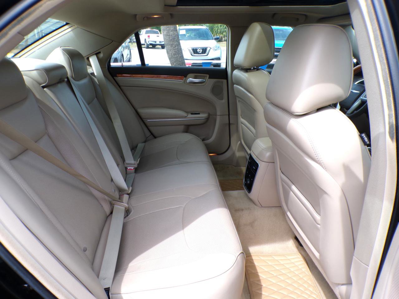 Used 2013 Chrysler 300 C w/ Beats Audio Group RWD image 27