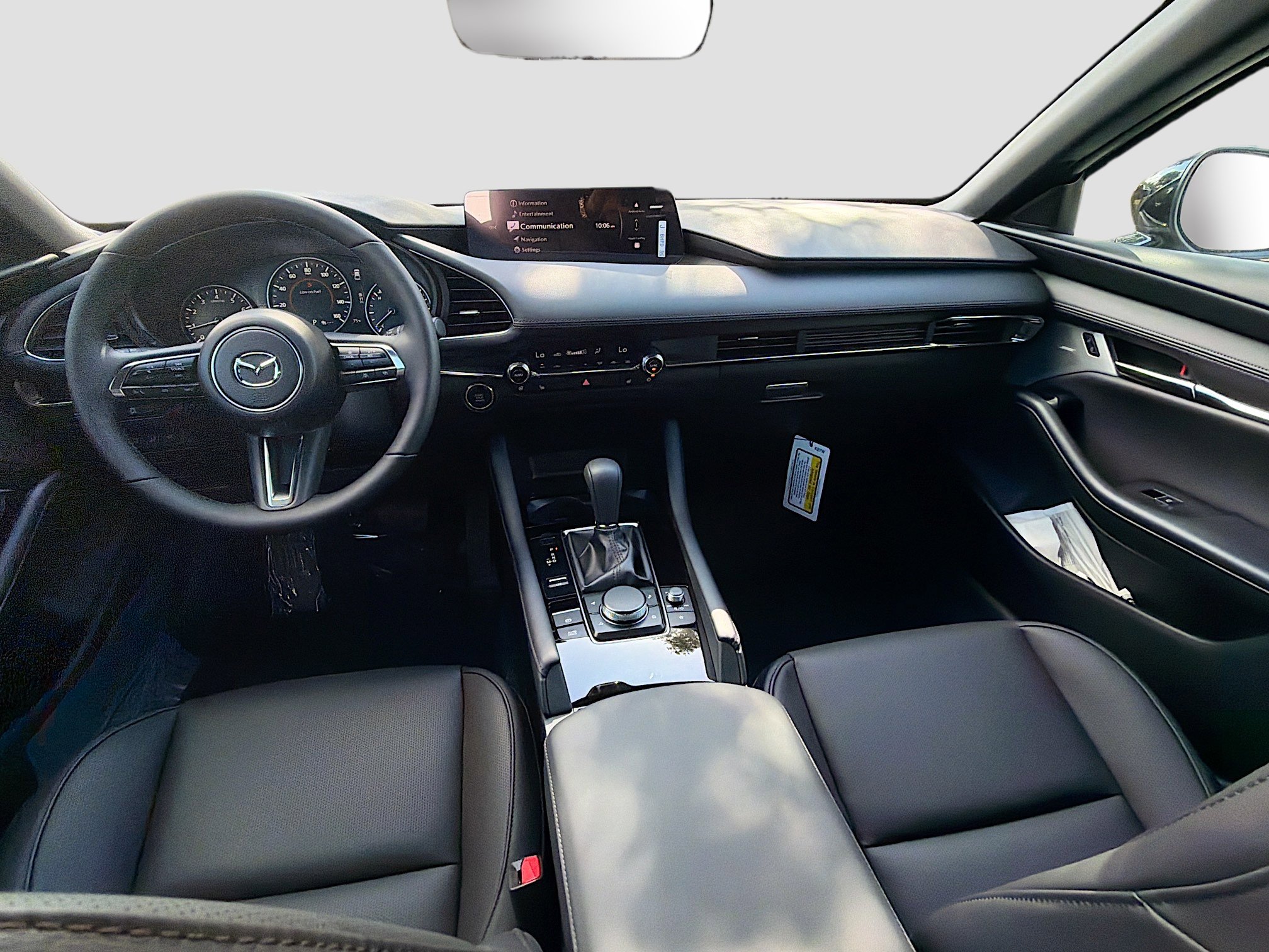 New 2026 MAZDA MAZDA3 Hatchback w/Premium Plus Pkg image 16