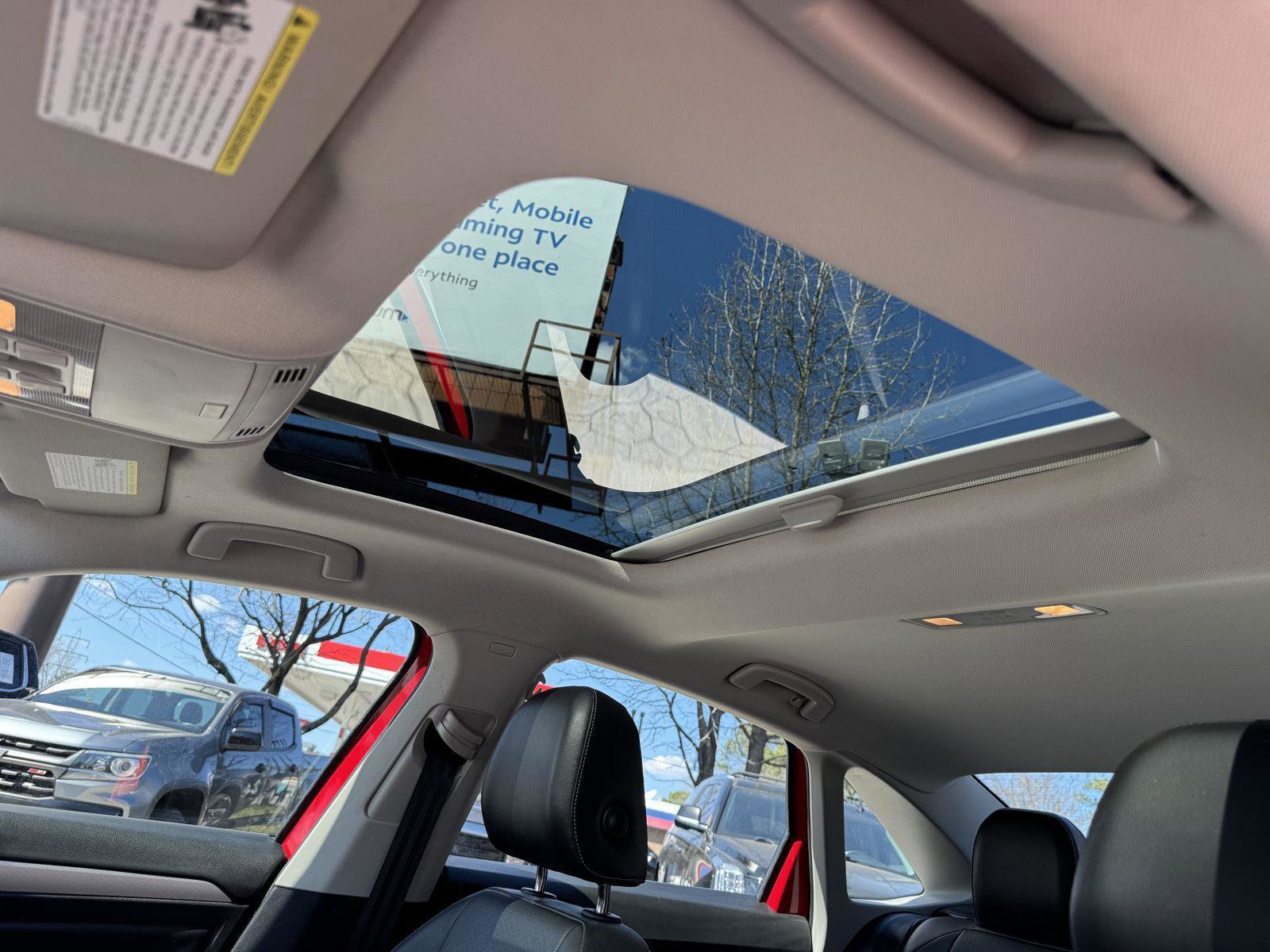 Used 2017 Volkswagen Passat 1.8T SEL Premium image 5