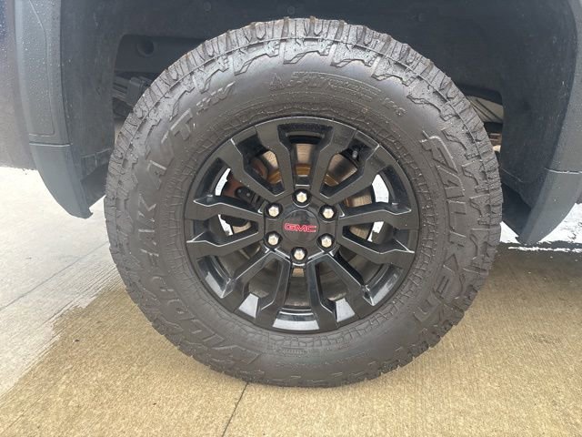 Used 2022 GMC Sierra 1500 AT4X image 17