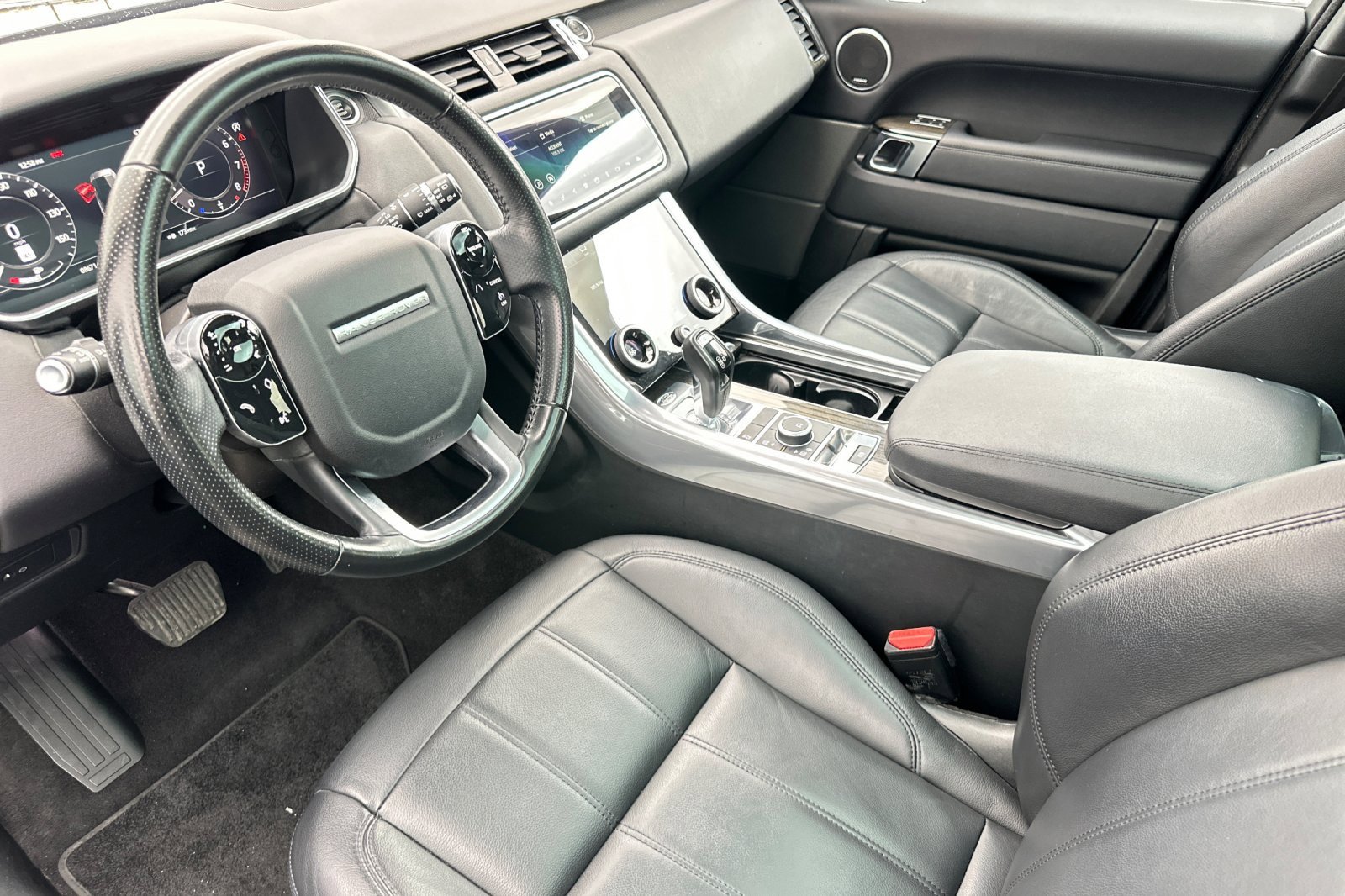 Used 2018 Land Rover Range Rover Sport SE image 9