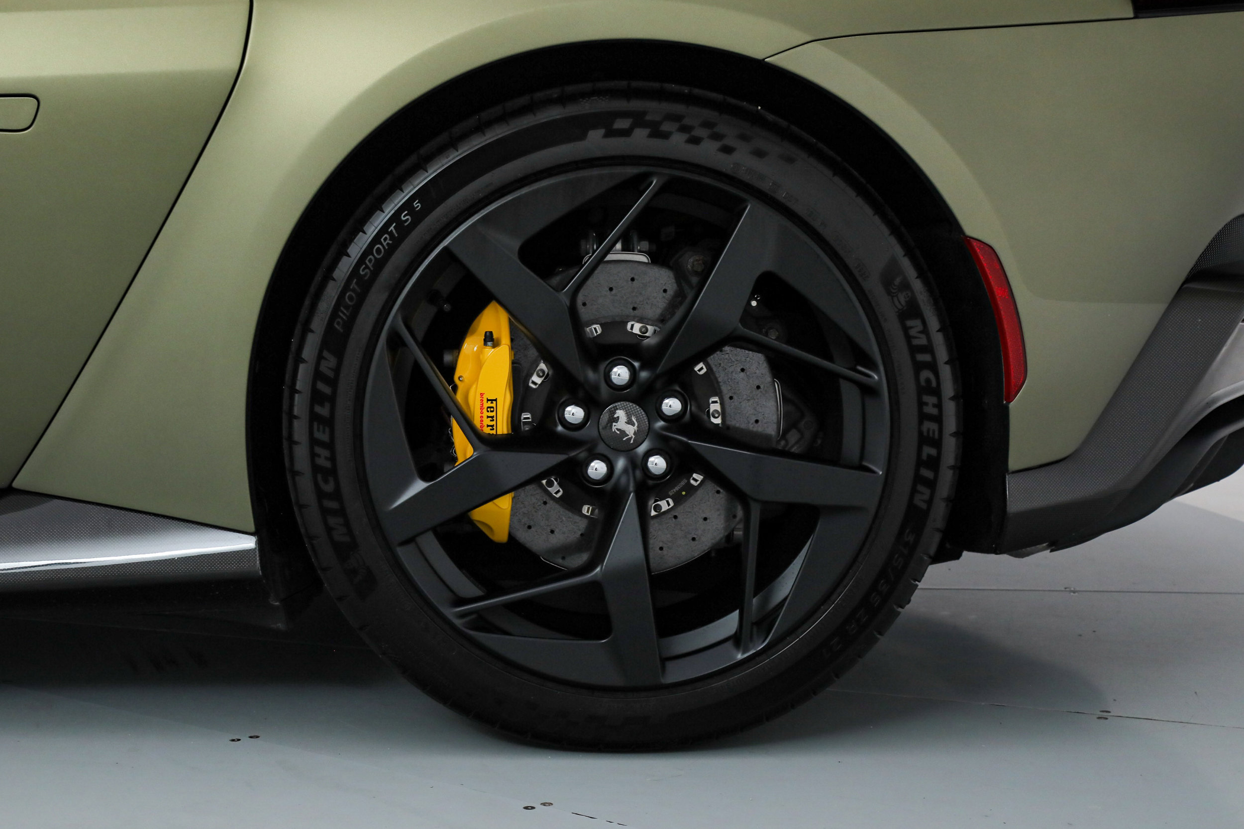 Certified 2025 Ferrari 12Cilindri image 48