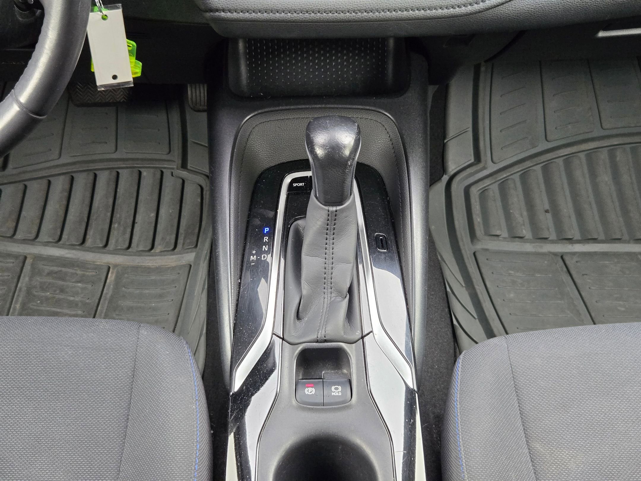 Used 2020 Toyota Corolla SE FWD image 19