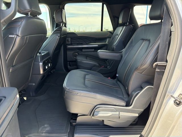 Used 2023 Ford Expedition Max Platinum AWD/4WD image 18