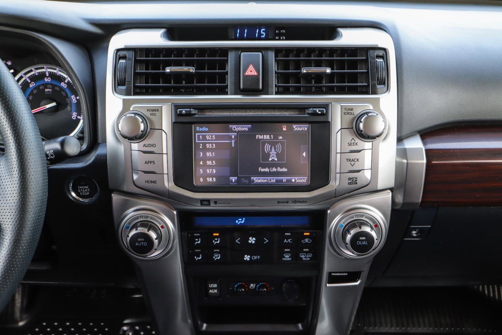 Used 2017 Toyota 4Runner Limited image 27