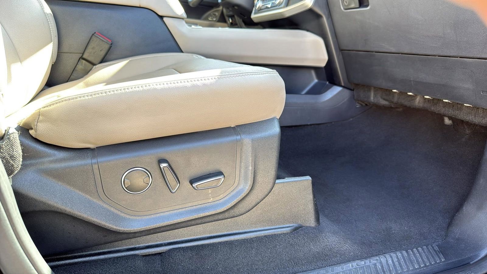 Certified 2024 Ford Expedition Max Limited image 25