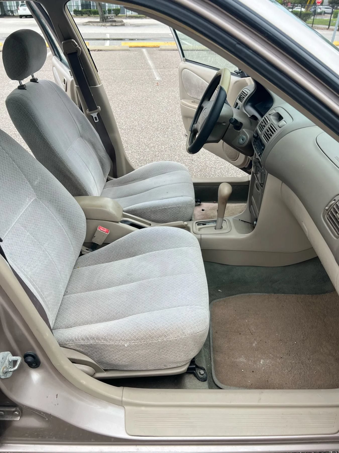 Used 1998 Toyota Corolla CE FWD image 23