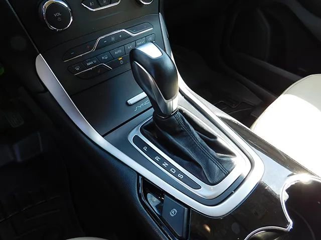 Used 2017 Ford Edge SEL w/ Equipment Group 201A AWD/4WD image 23
