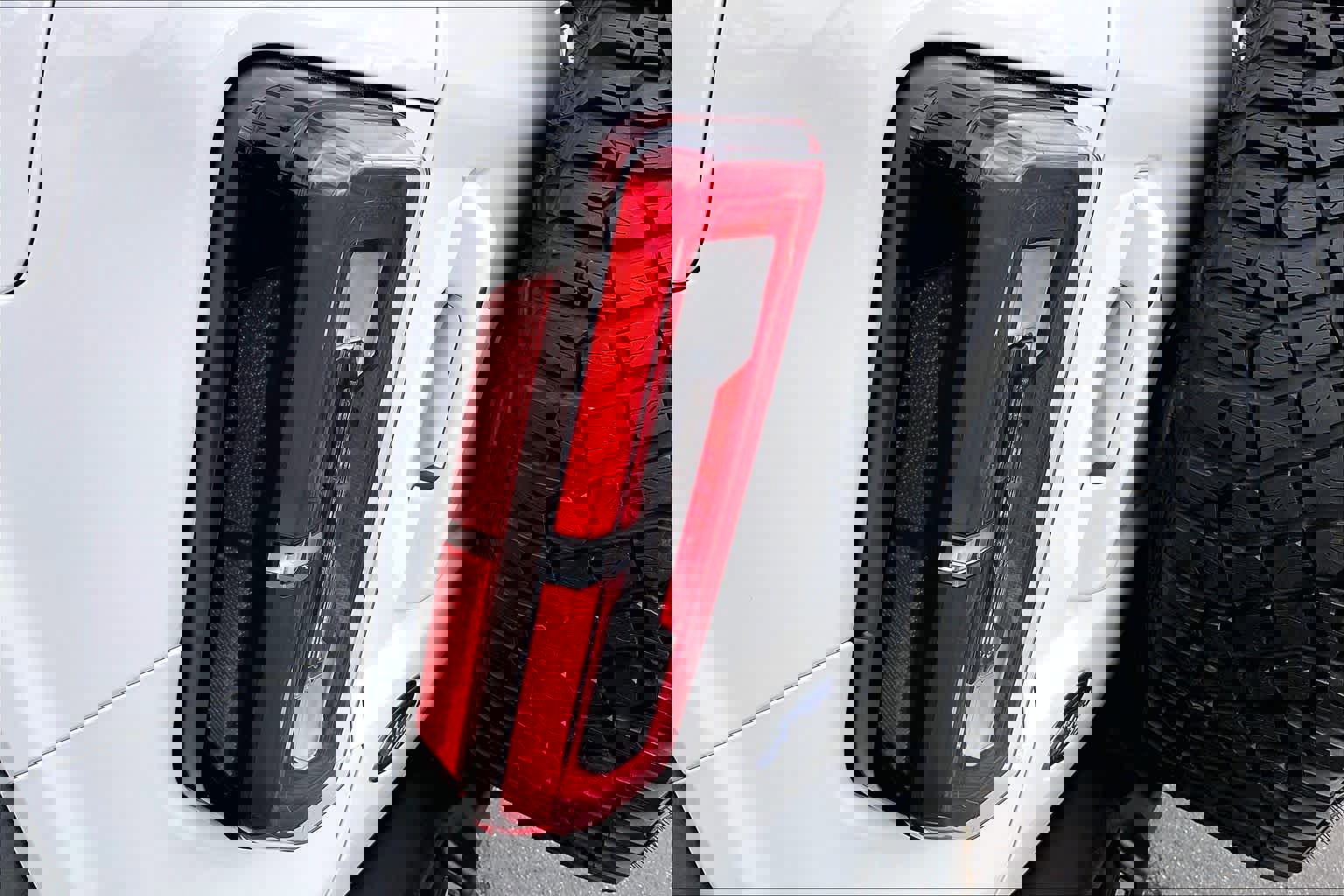 Used 2023 Ford Bronco Outer Banks w/ Sasquatch Package image 28