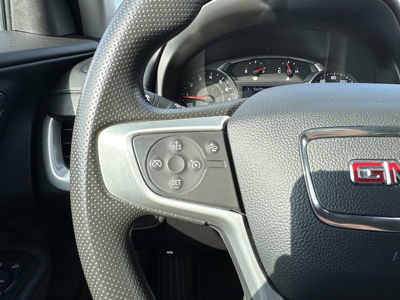 Used 2022 GMC Terrain SLE image 14