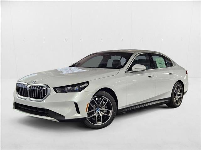 New 2024 BMW i5 eDrive40i w/ M Sport Package