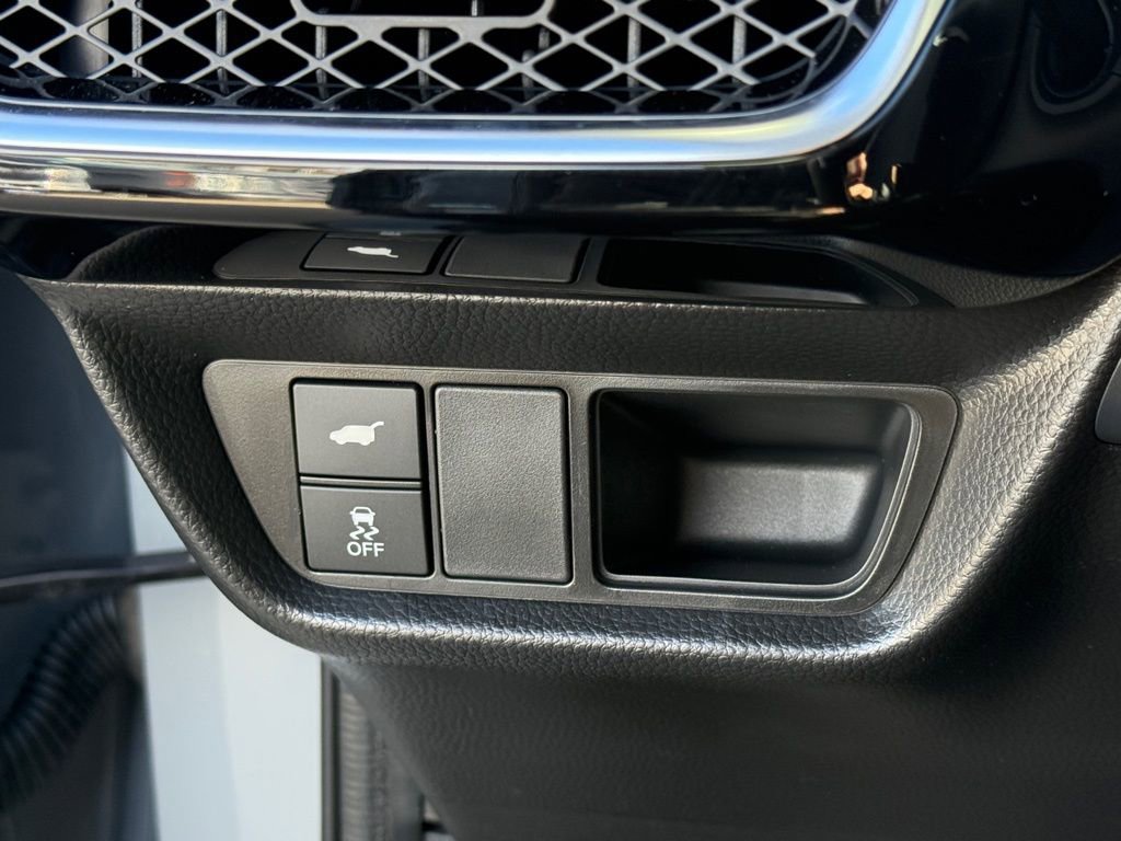 Certified 2025 Acura ADX AWD image 29