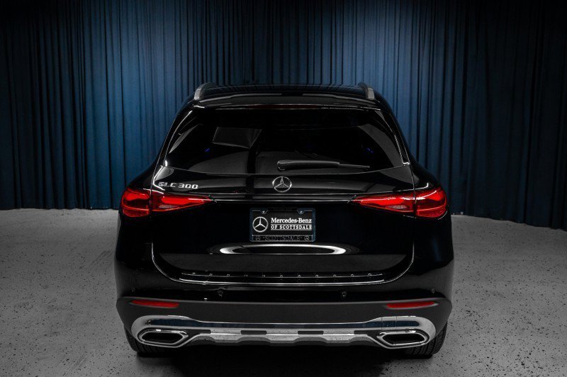 Used 2026 Mercedes-Benz GLC 300 image 8