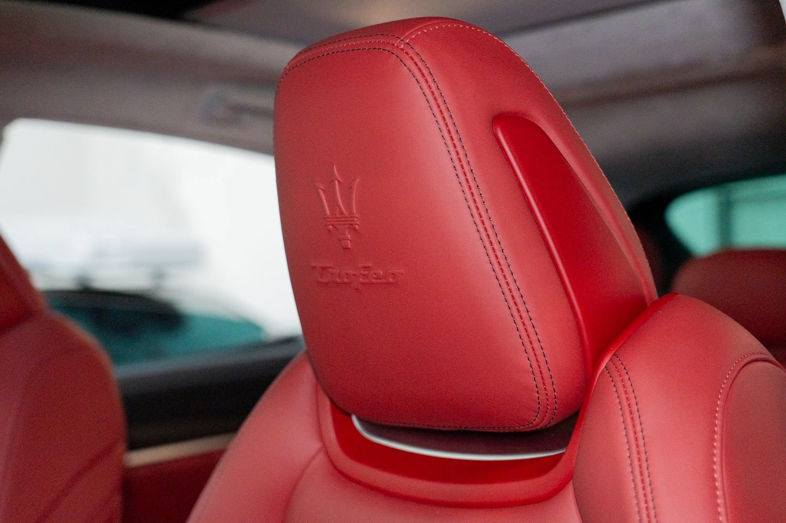 Used 2021 Maserati Levante Trofeo AWD/4WD image 24