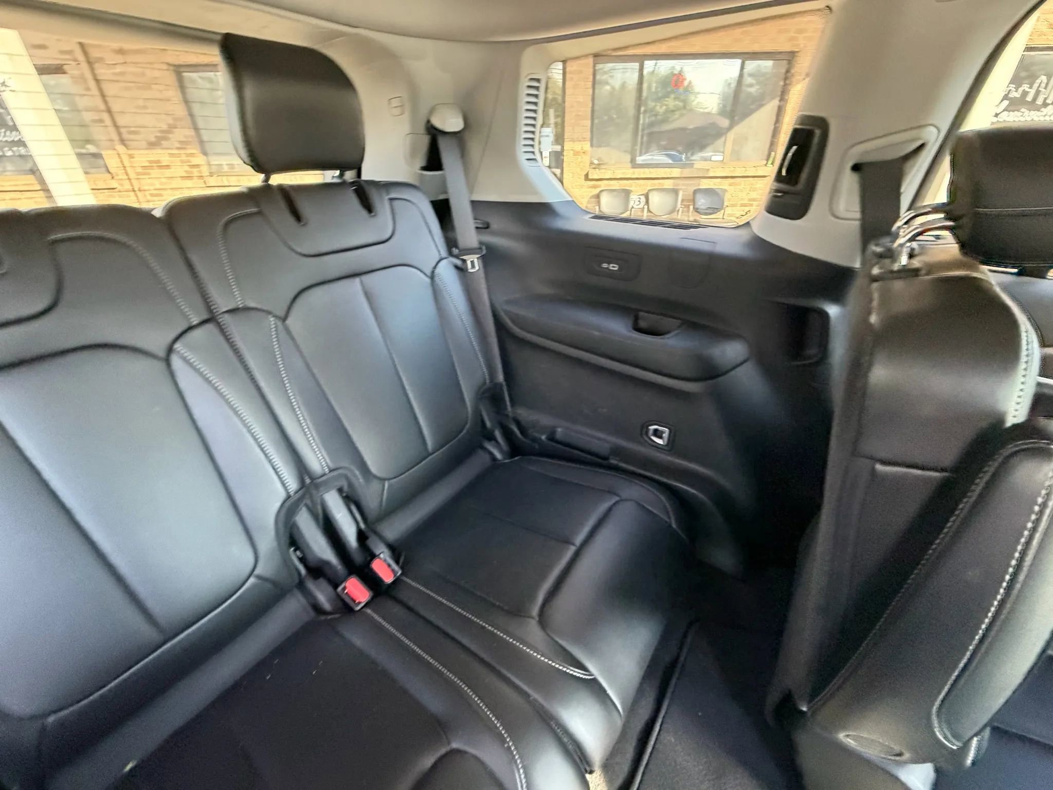 Used 2021 Jeep Grand Cherokee L Limited image 23