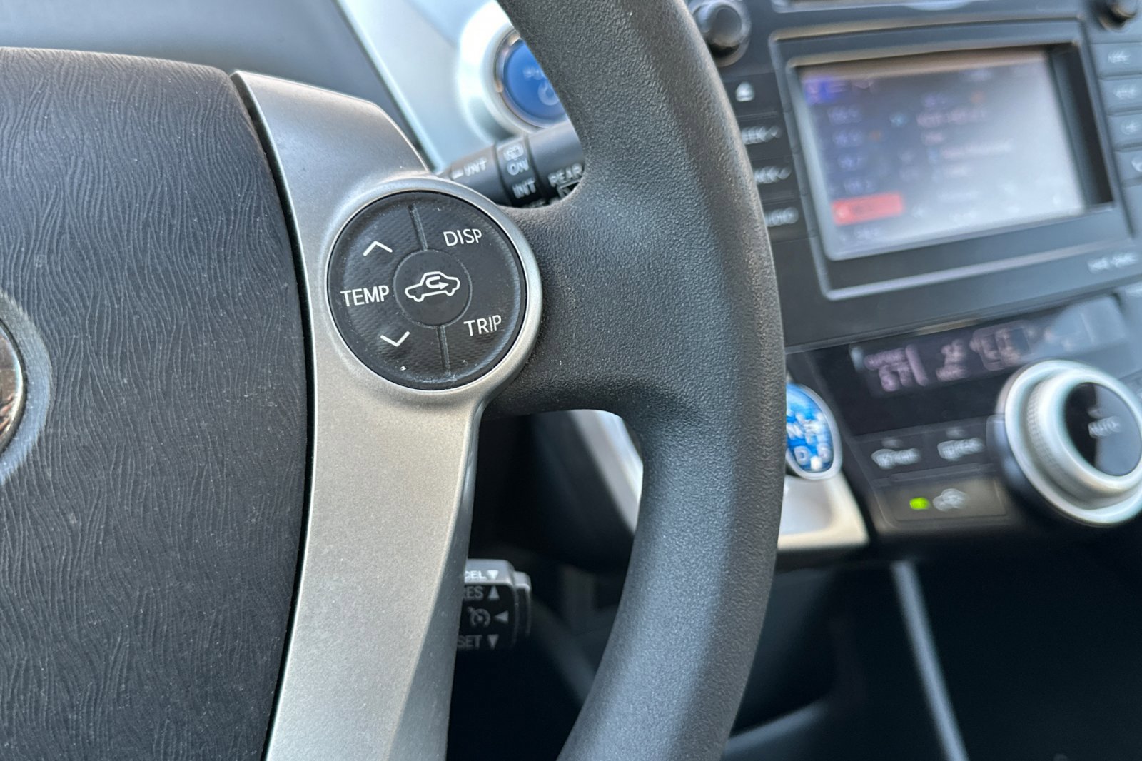 Used 2014 Toyota Prius V Three FWD image 38