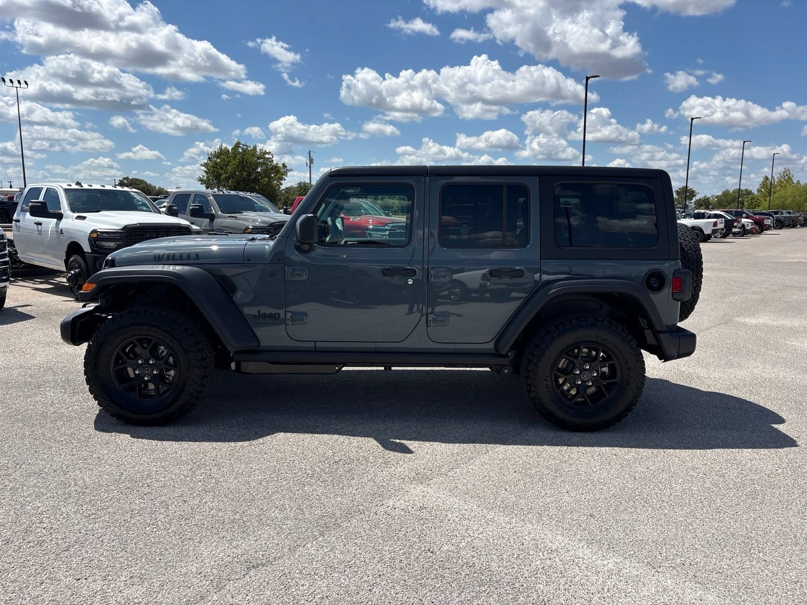 New 2026 Jeep Wrangler Unlimited Sport AWD/4WD video 2
