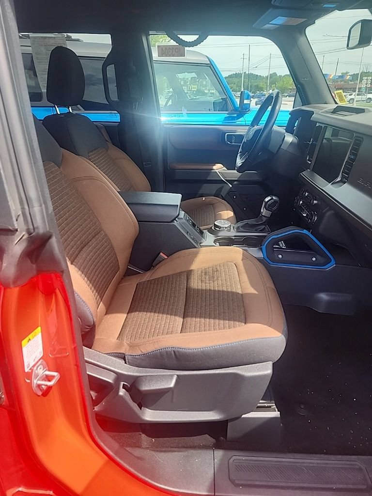 Used 2023 Ford Bronco Outer Banks AWD/4WD image 13