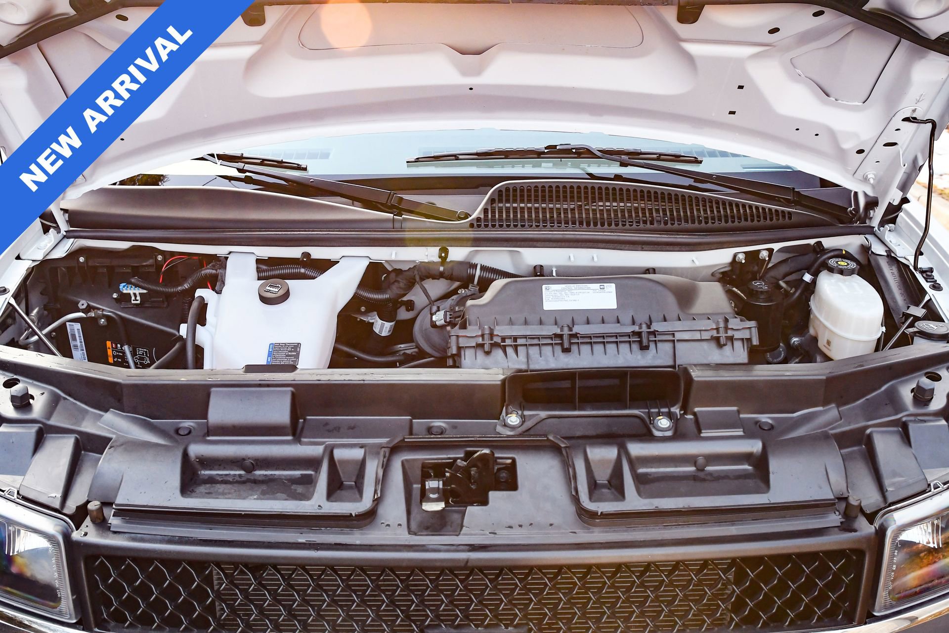 Used 2024 Chevrolet Express 2500 w/ Driver Convenience Package image 25