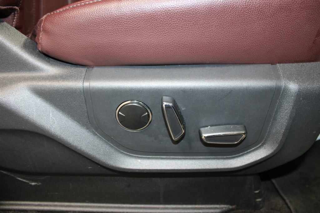 Used 2023 Ford Expedition Max Limited image 24