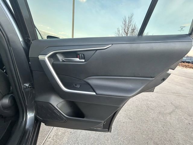 Used 2025 Toyota RAV4 XLE image 25