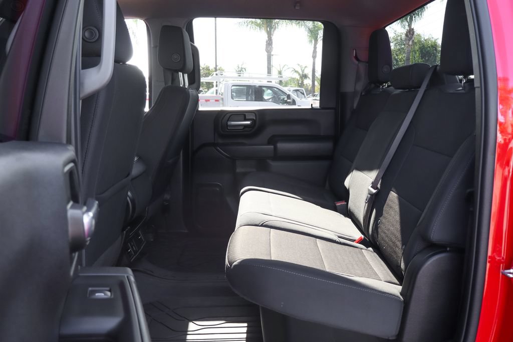 Used 2025 Chevrolet Silverado 2500 Custom w/ Custom Value Package AWD/4WD image 39