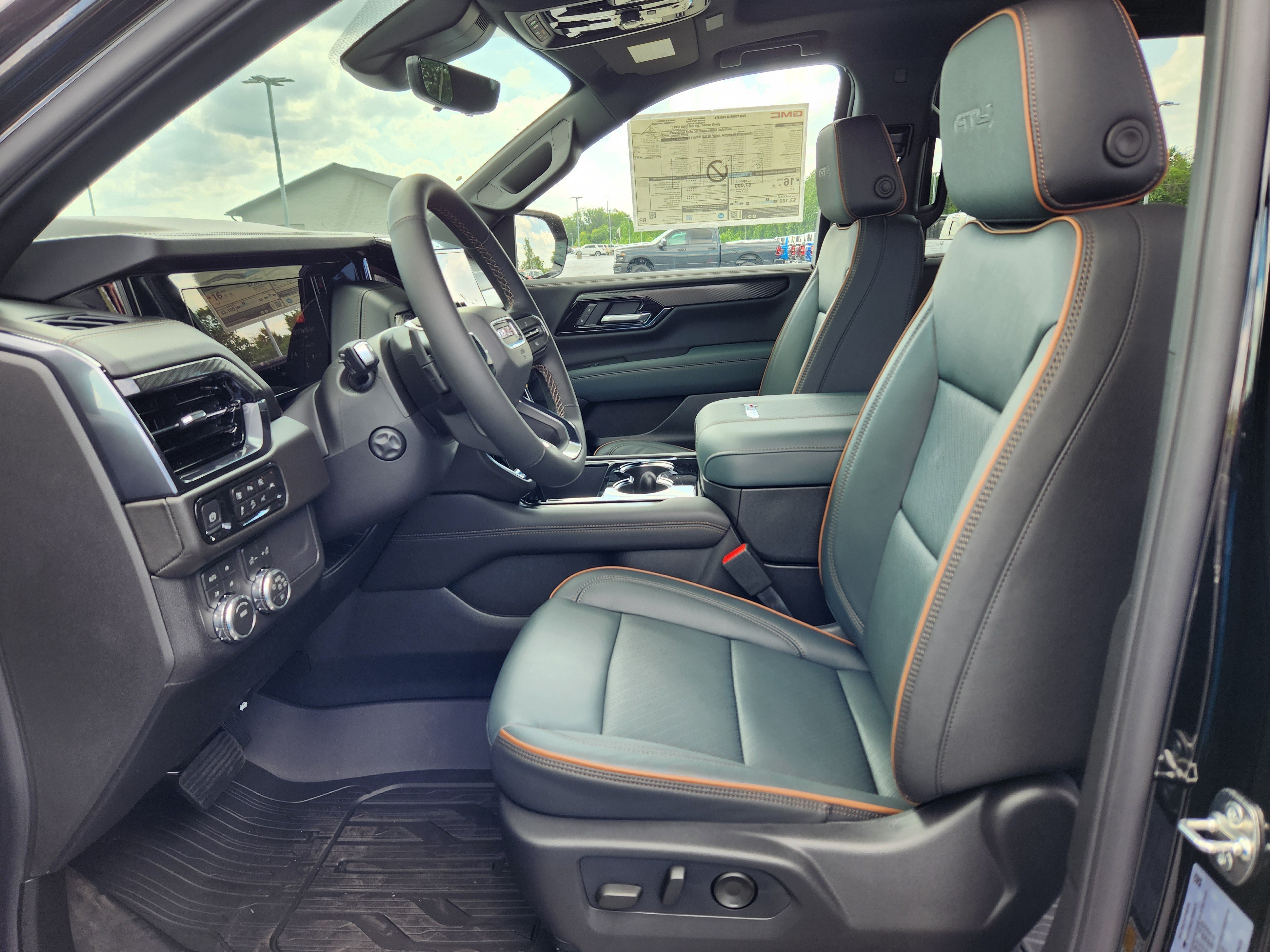 New 2026 GMC Yukon XL AT4 w/ AT4 Premium Package AWD/4WD image 10