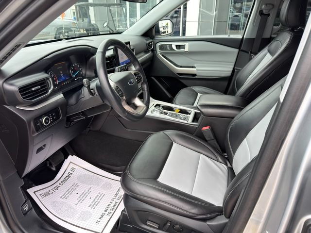 Used 2023 Ford Explorer XLT w/ Equipment Group 202A AWD/4WD image 14