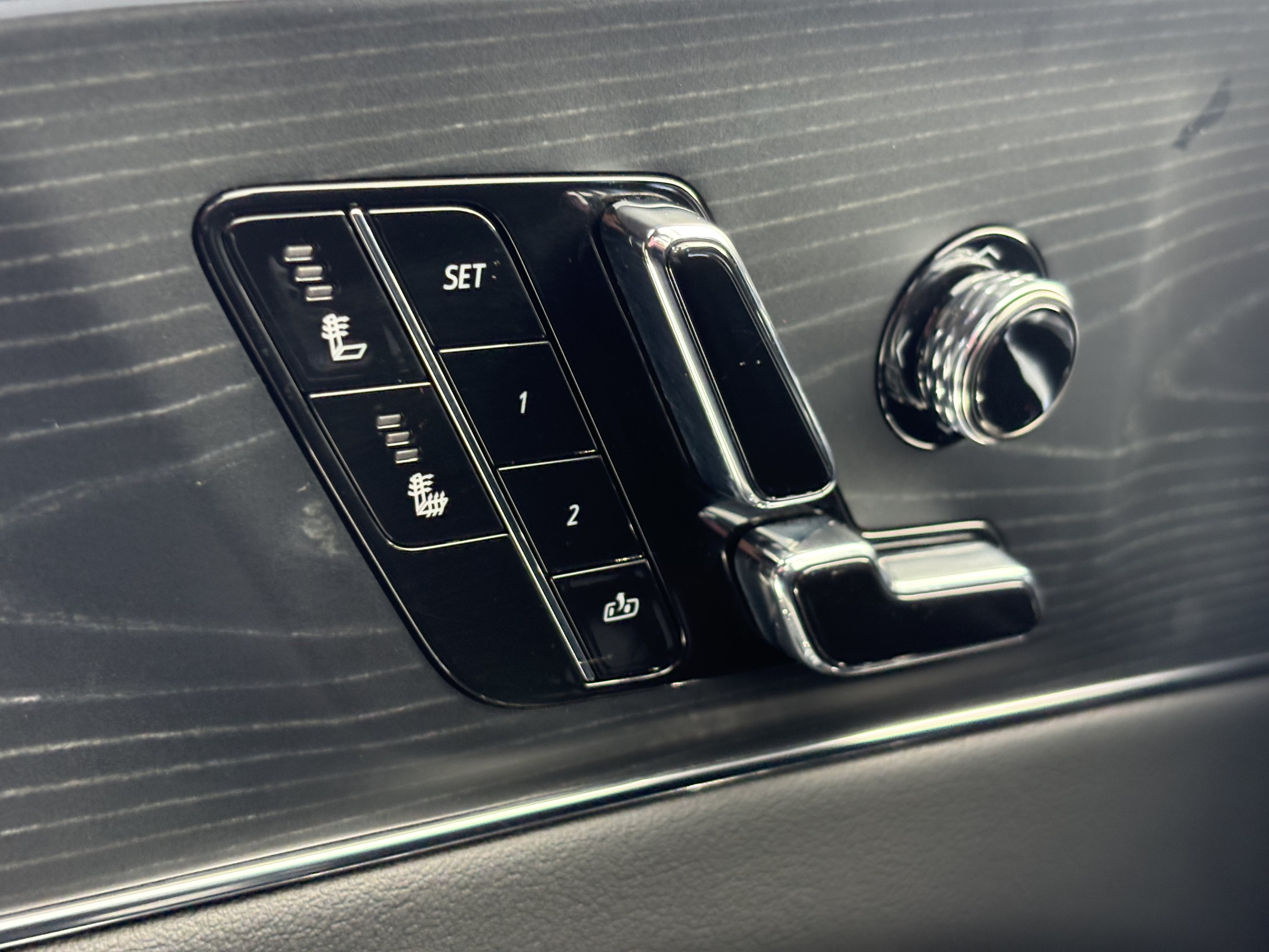 Certified 2024 Cadillac Lyriq Sport AWD/4WD image 31