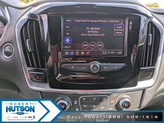 Used 2022 Chevrolet Traverse LT image 22