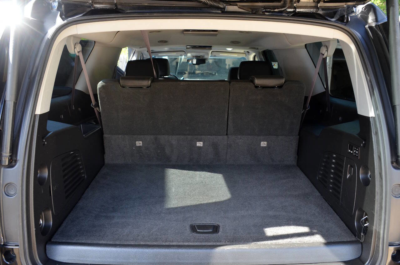 Used 2017 GMC Yukon XL SLT w/ Open Road Package image 10