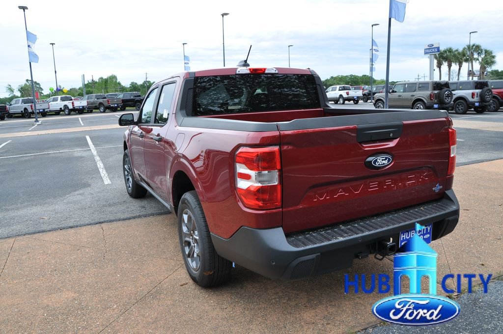 New 2026 Ford Maverick XLT w/ XLT Luxury Package FWD image 3