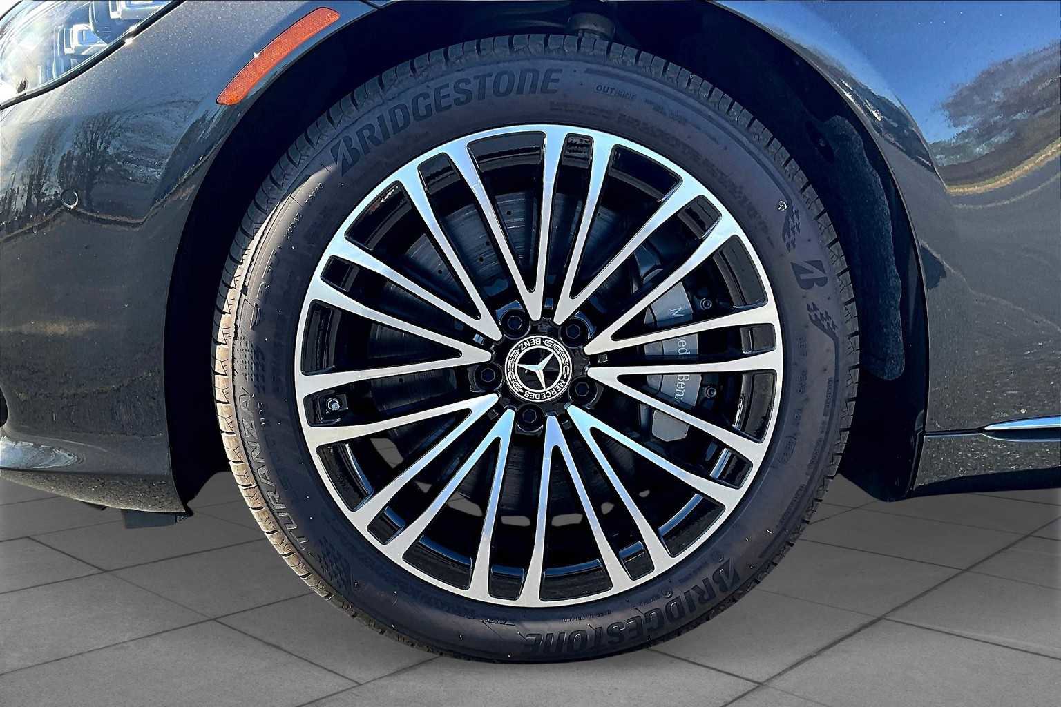 Used 2024 Mercedes-Benz S 580 S 580 image 11