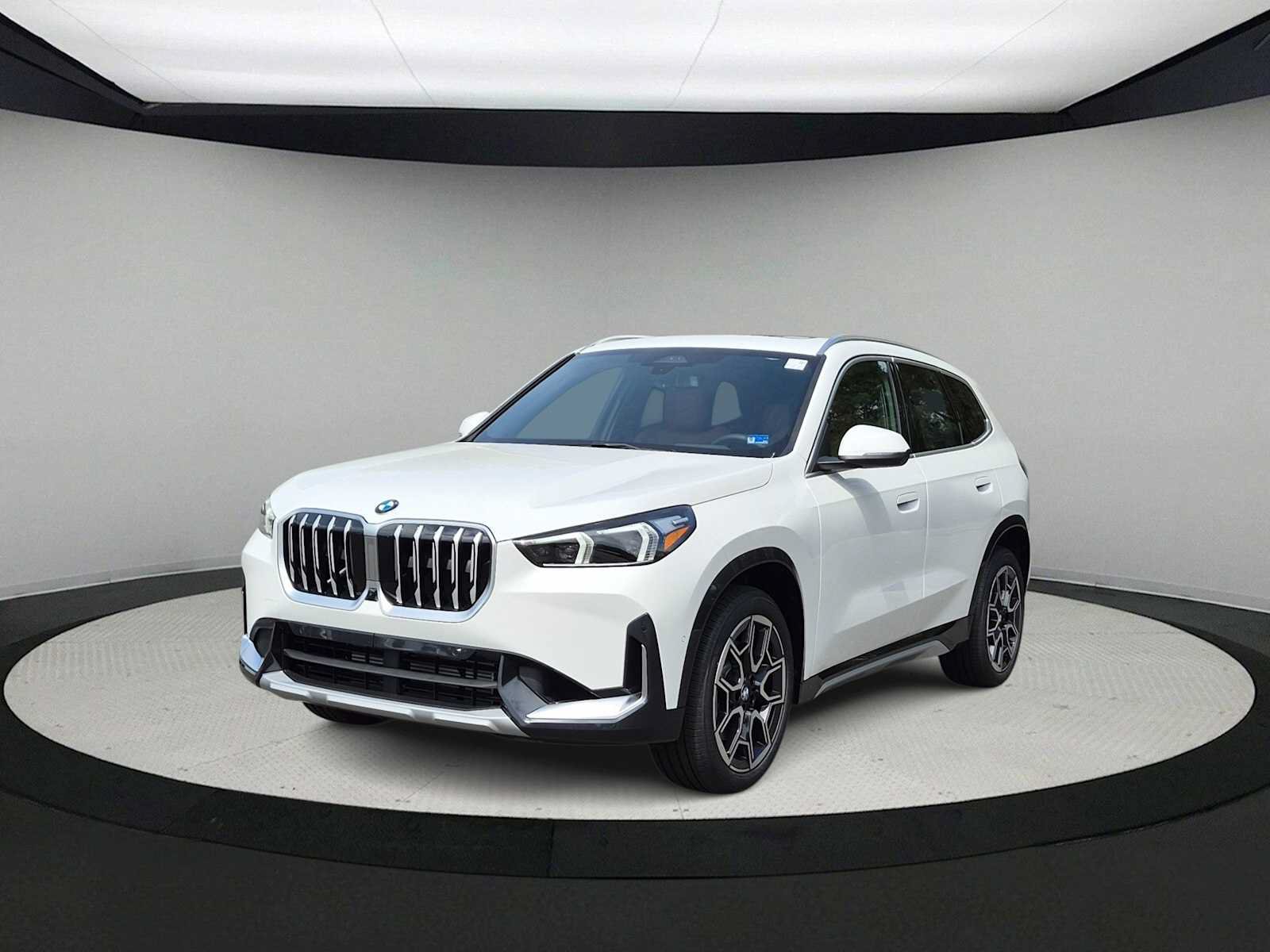 New 2027 BMW X1 xDrive28i AWD/4WD image 4