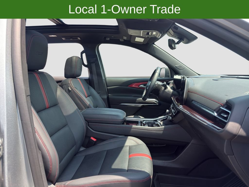 Used 2024 Chevrolet Traverse RS AWD/4WD image 17