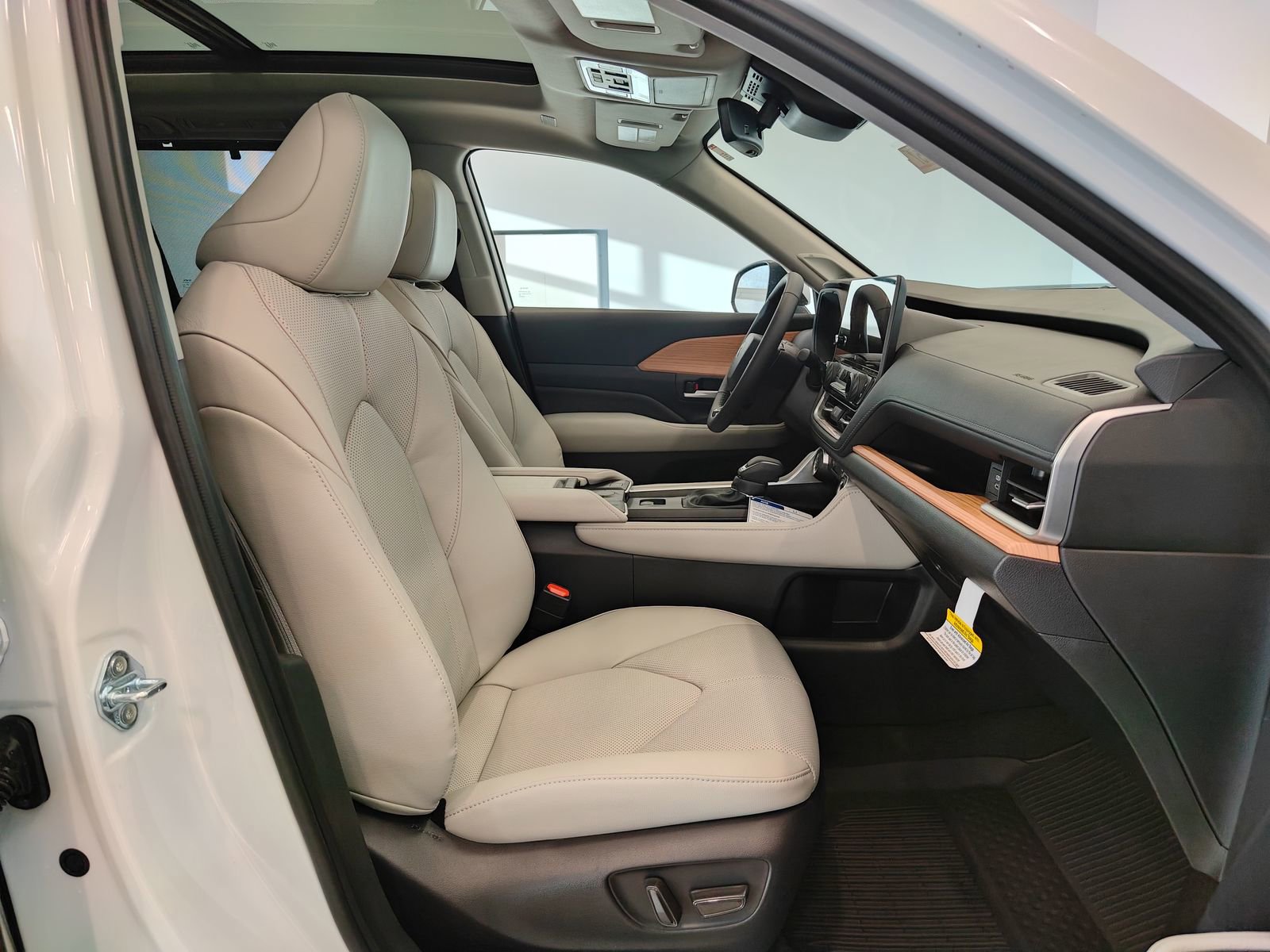 New 2026 Toyota Grand Highlander Limited image 23